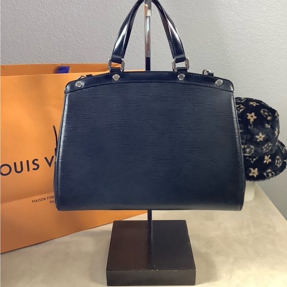 Louis Vuitton Authentic - Picture 13 of 15
